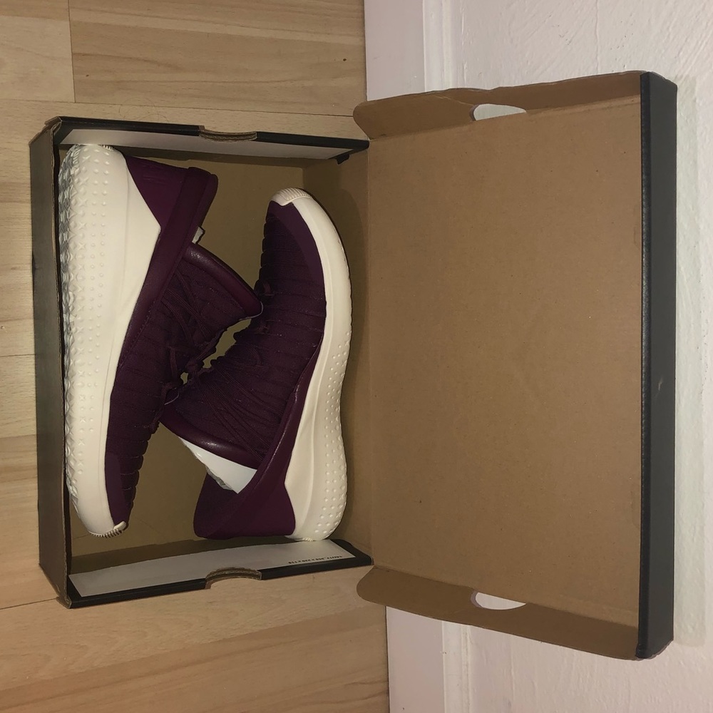 Brand New Jordan Flight Luxe Size 8